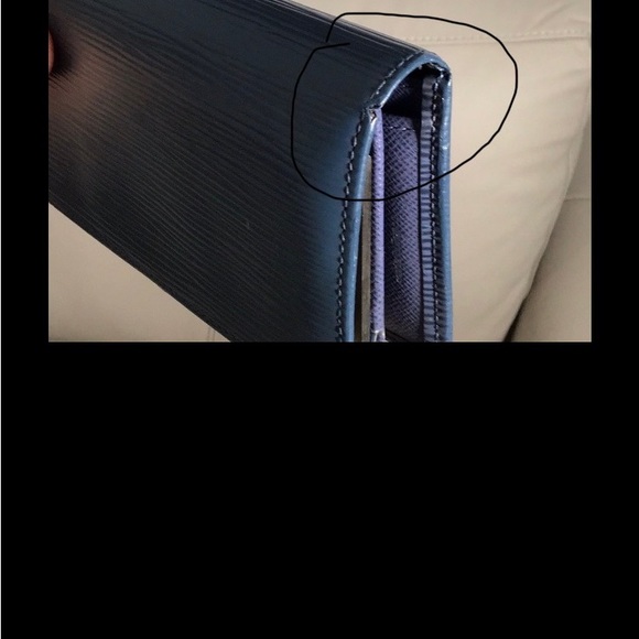 LOUIE VUITTON Vintage Epi Kisslock Compact Wallet Blue Good Condition - Picture 9 of 16